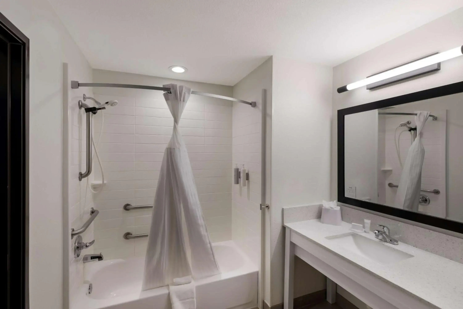 Spark by Hilton Midland South