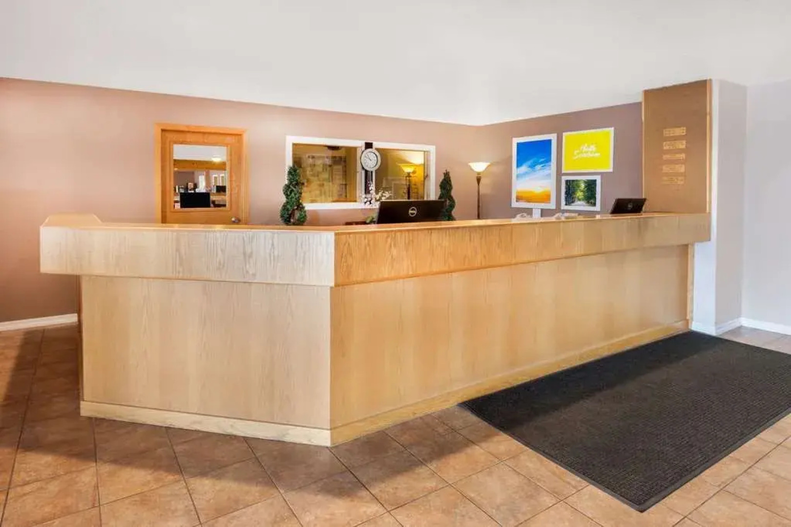 Days Inn Manistee