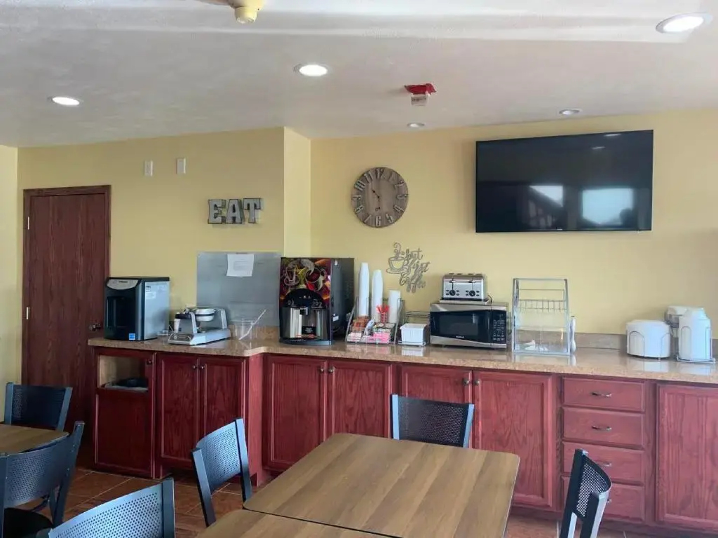 Heartland Hotel and Suites