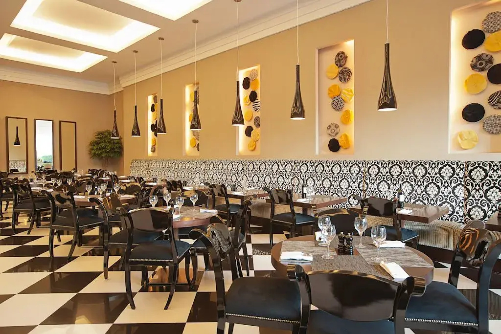 Отель ibis Deira Creekside Dubai