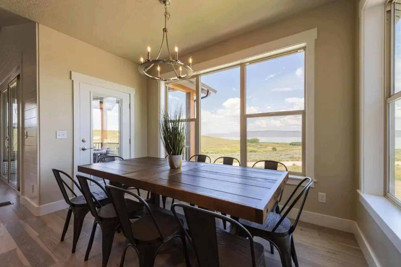 Lotus Lodge With Bear Lake Luxury Rentals