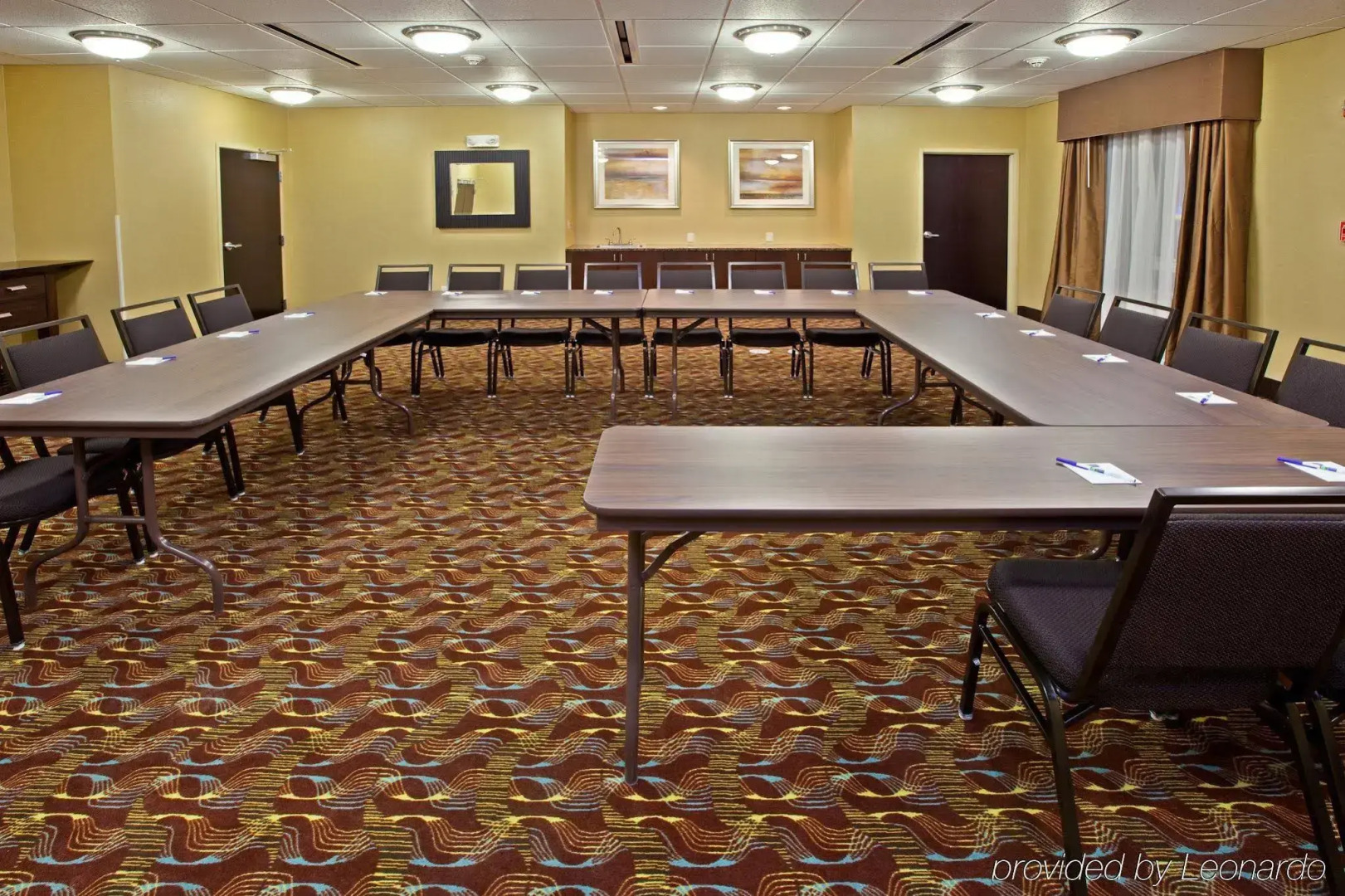 Holiday Inn Express Hotel & Suites Richwood-Cincinnati South by IHG