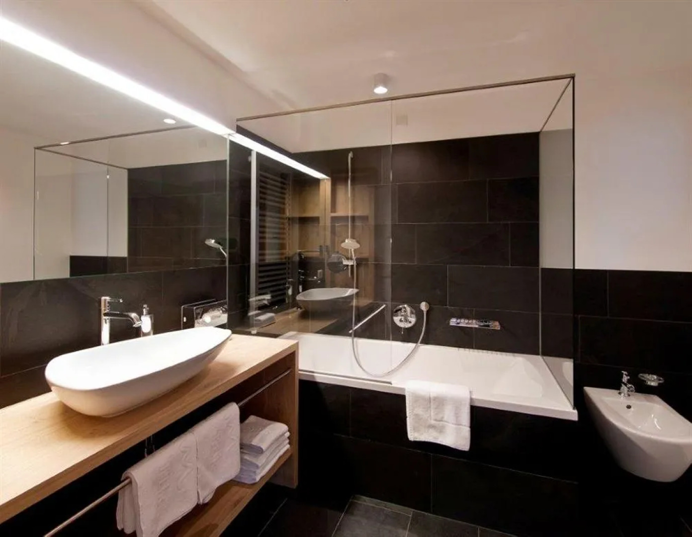 Zin Senfter Residence