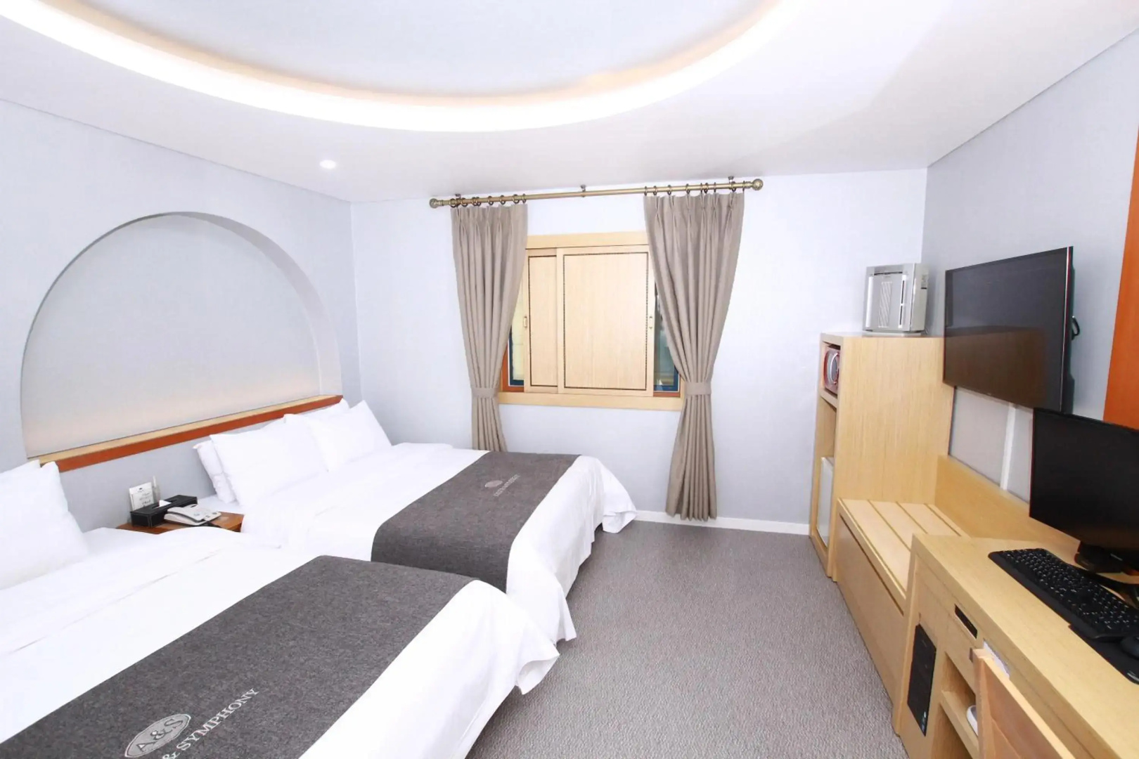 Hotel Symphony