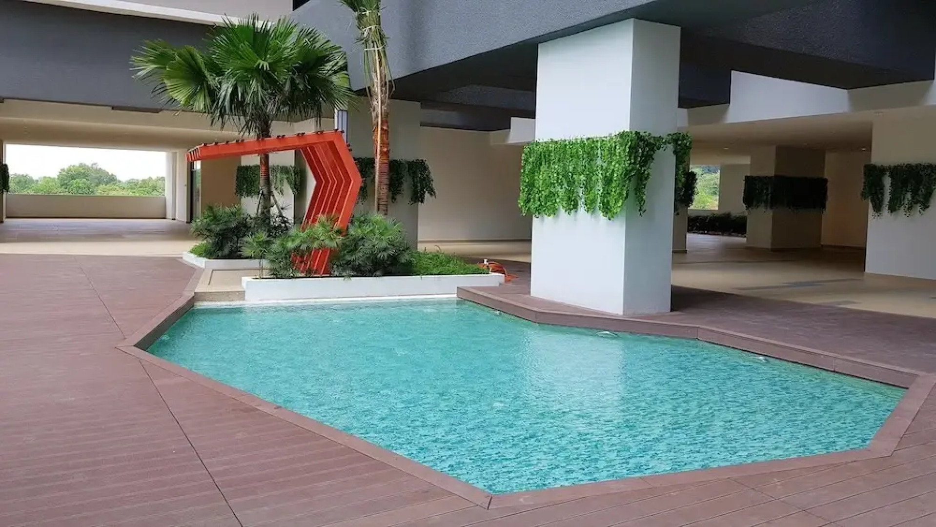 Alyssa Conezion Suite