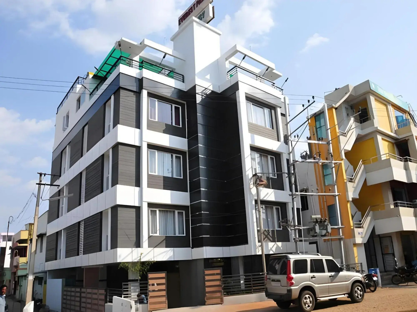 Everest Park Residency