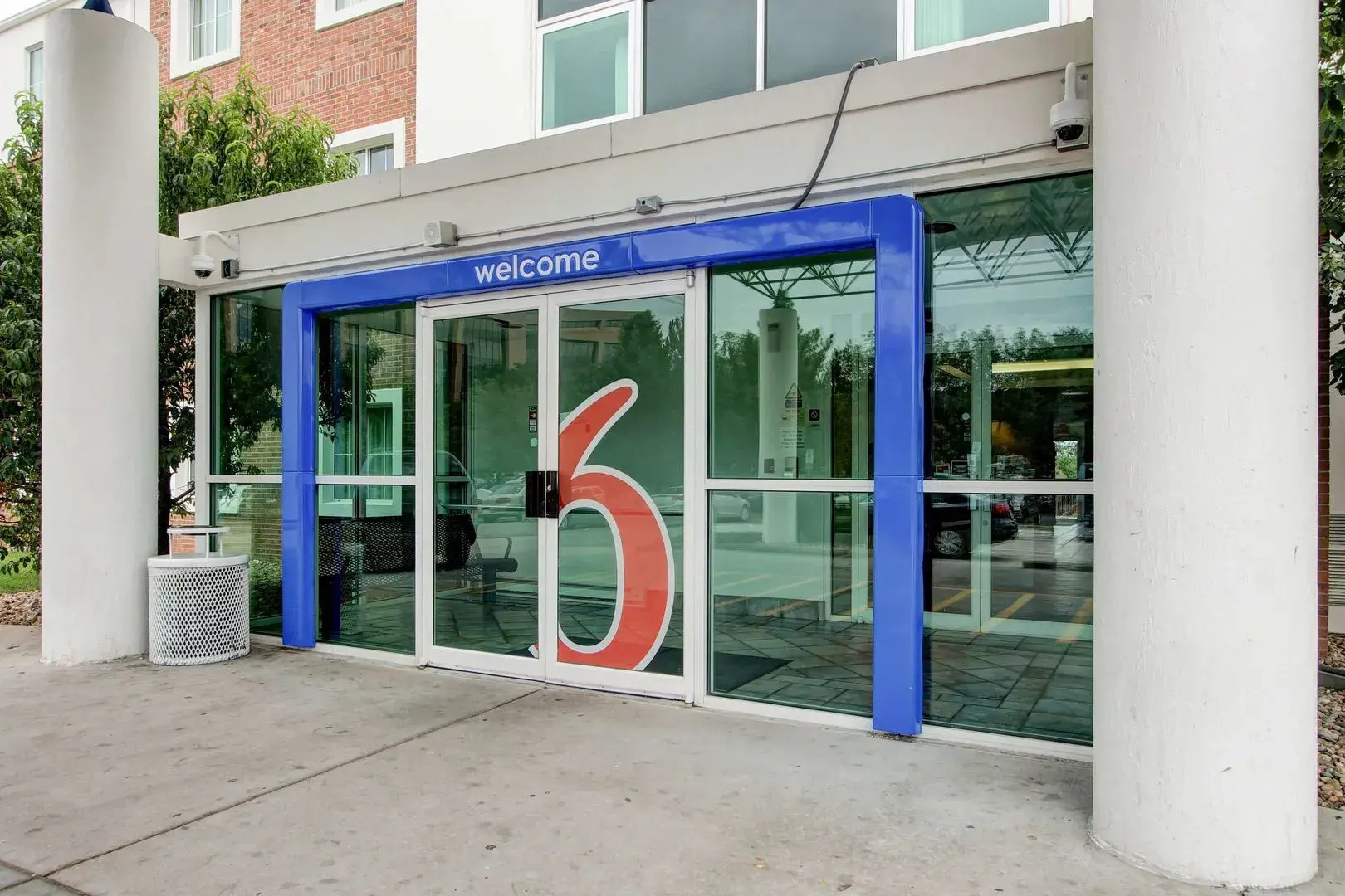 Super 8 by Wyndham Aurora East