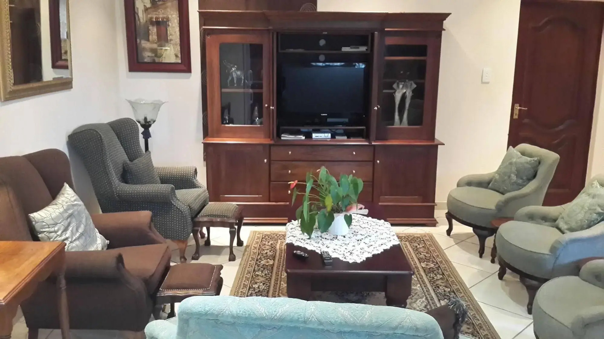 Magaliqua Guest House