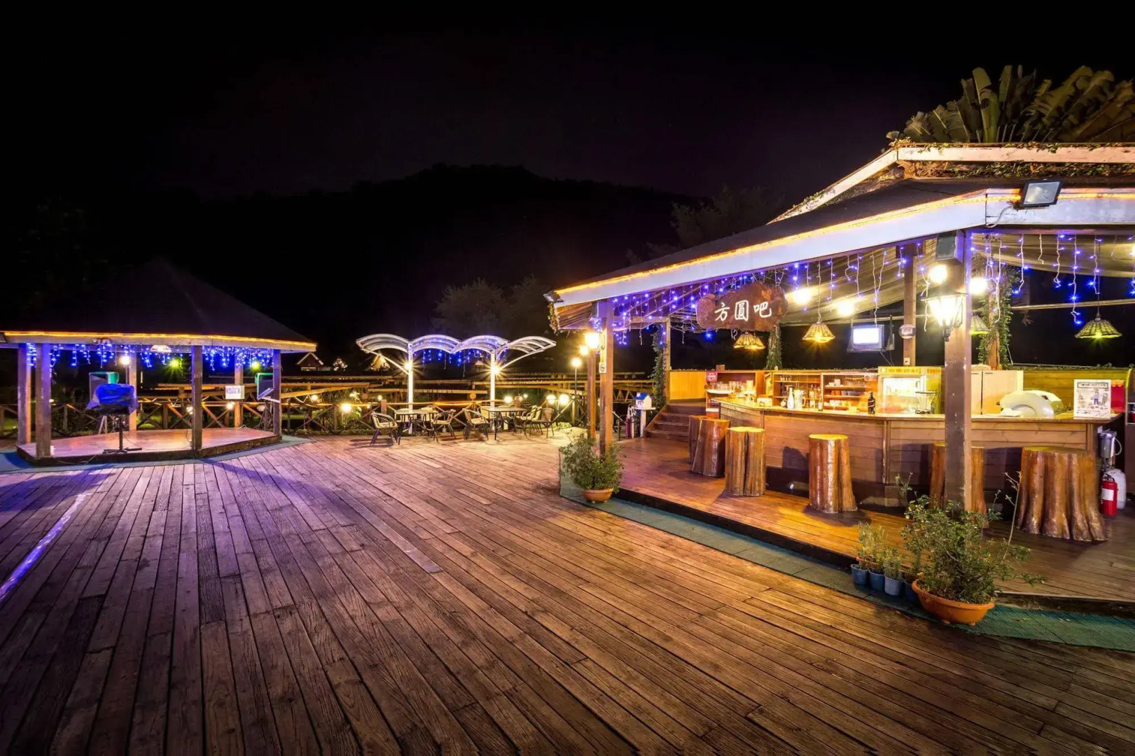 CRYSTAL RESORT - European Villa