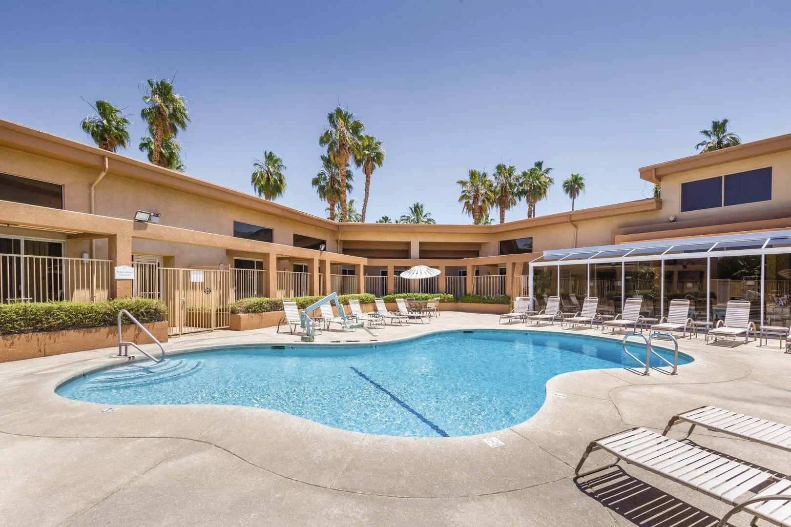 WorldMark Palm Springs - Plaza Resort and Spa
