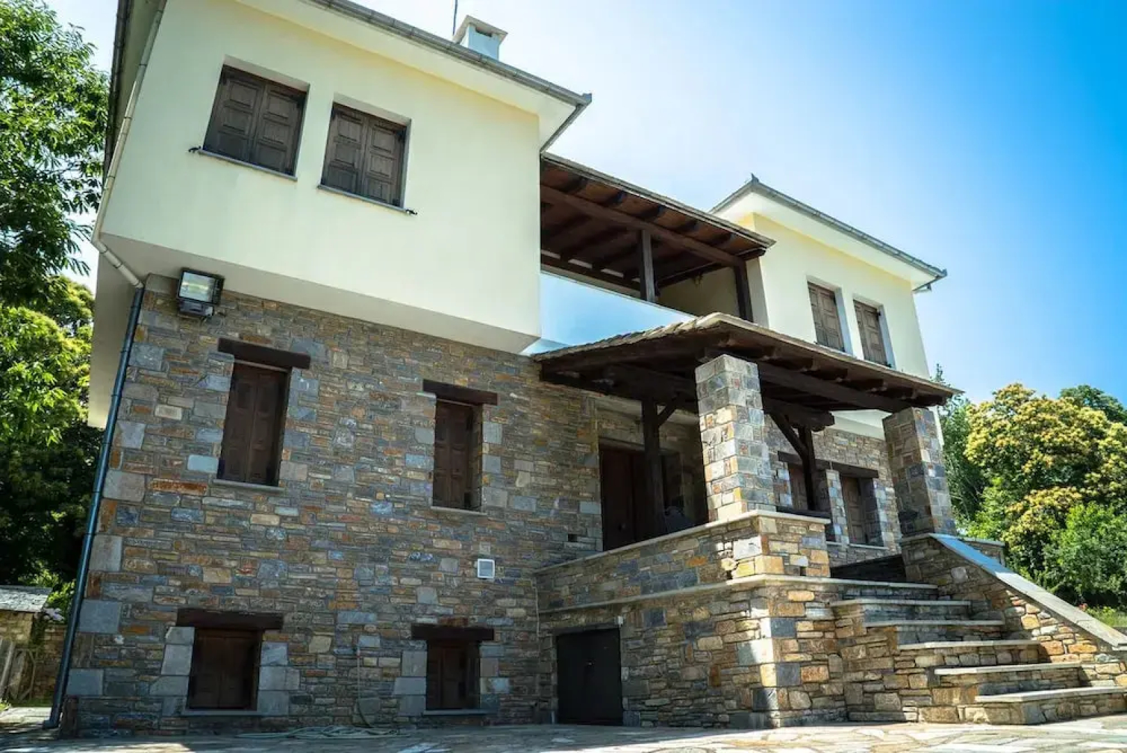 Unique house in a dream place in Tsagarada