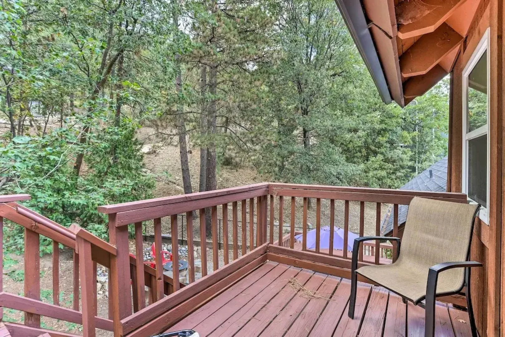 Lovely Lake Arrowhead Cabin w/ Furnished Deck