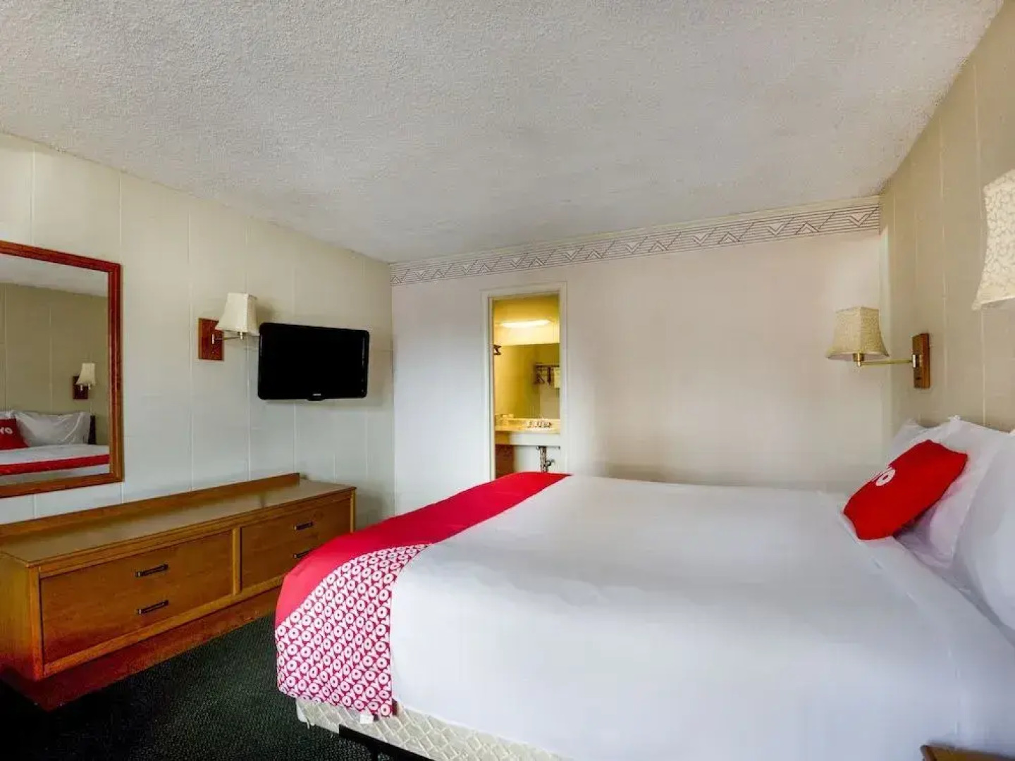 OYO Hotel Mauldin SC South Main Street