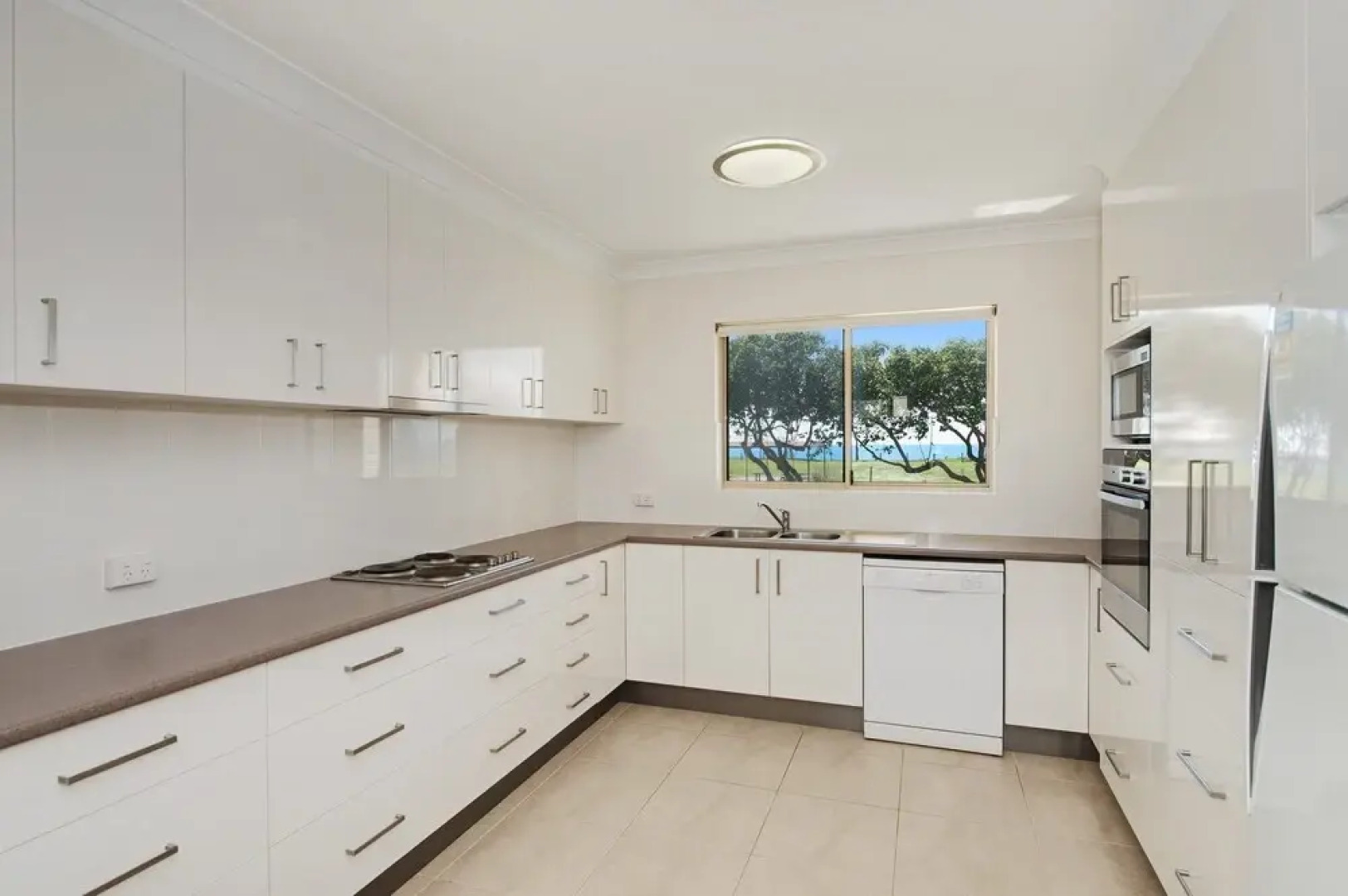 Walk to Surf Beach - Ground floor apartment - Bribie Horizons Boyd St, Woorim