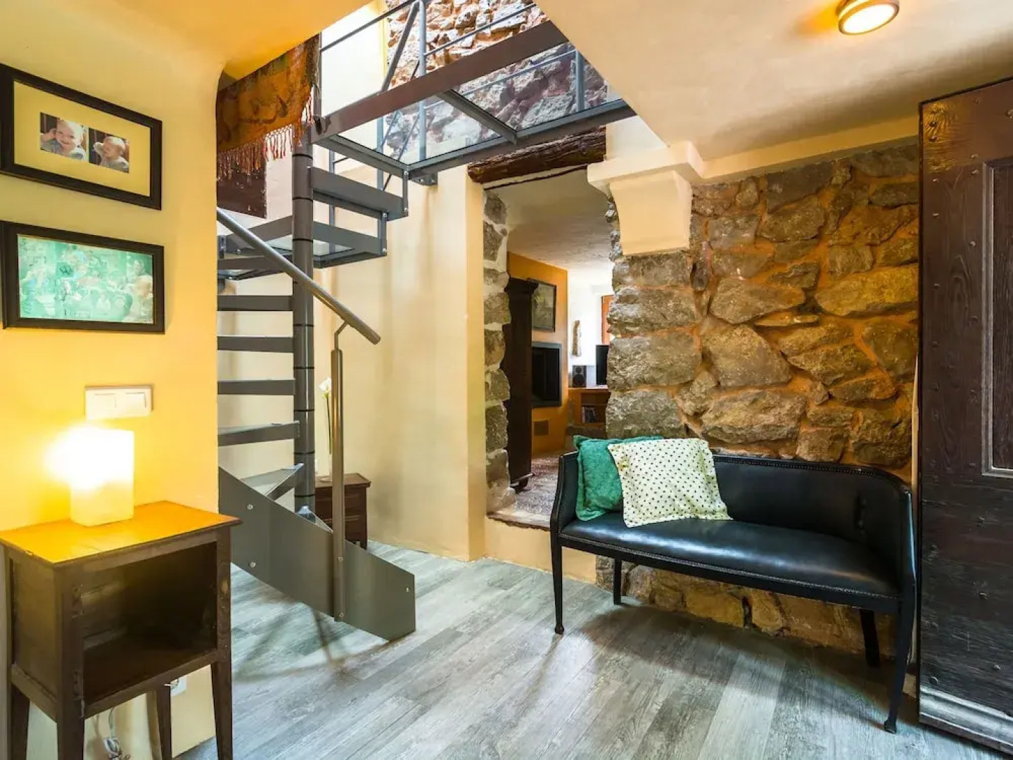 Traditional Holiday Home with Swimming Pool in Fayence