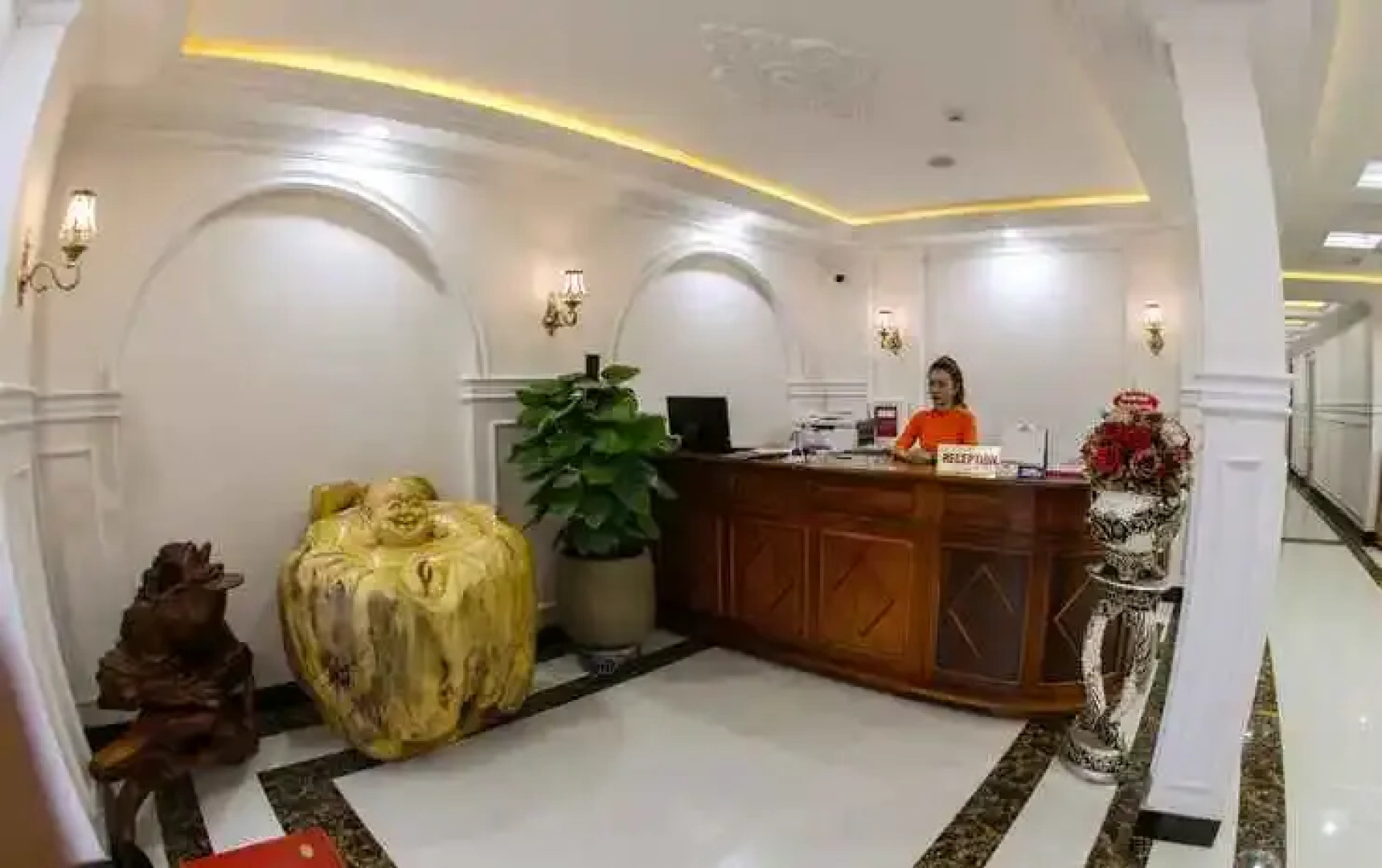 Vinh Hoi Hotel