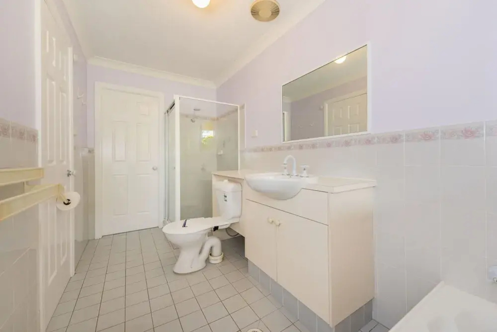 Pebble Pde 1/14 - Fingal Bay