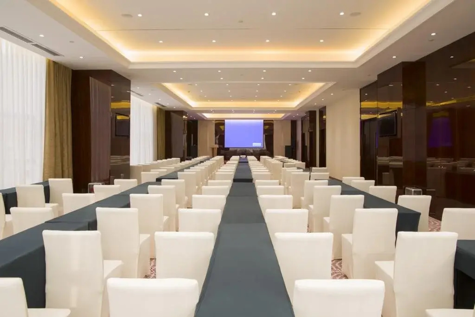 The Garden Hotel Tangshan