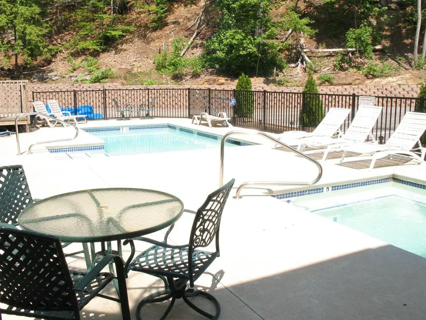 The Admiral's Inn Resort