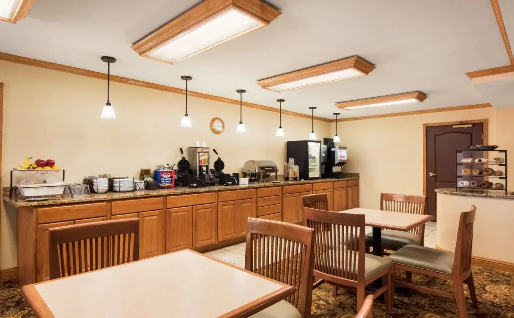 Country Inn & Suites by Radisson, Madison, WI