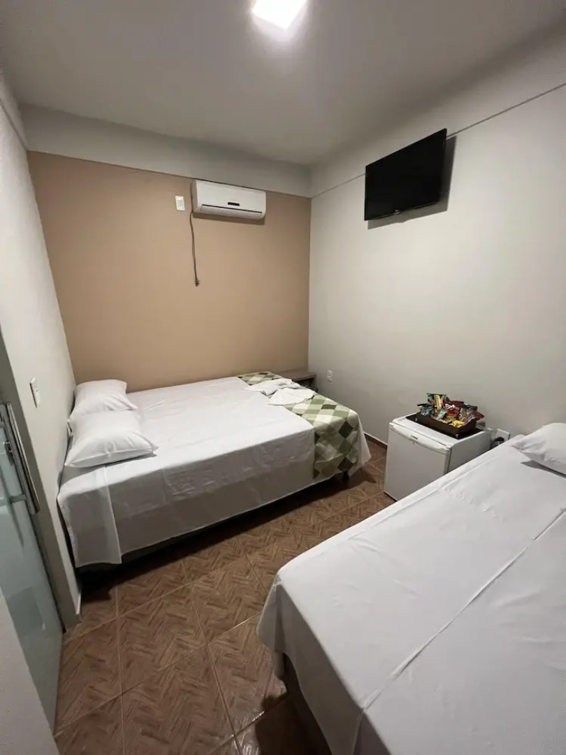 Hotel Paraiso - Fácil acesso as faculdades e FarmShow