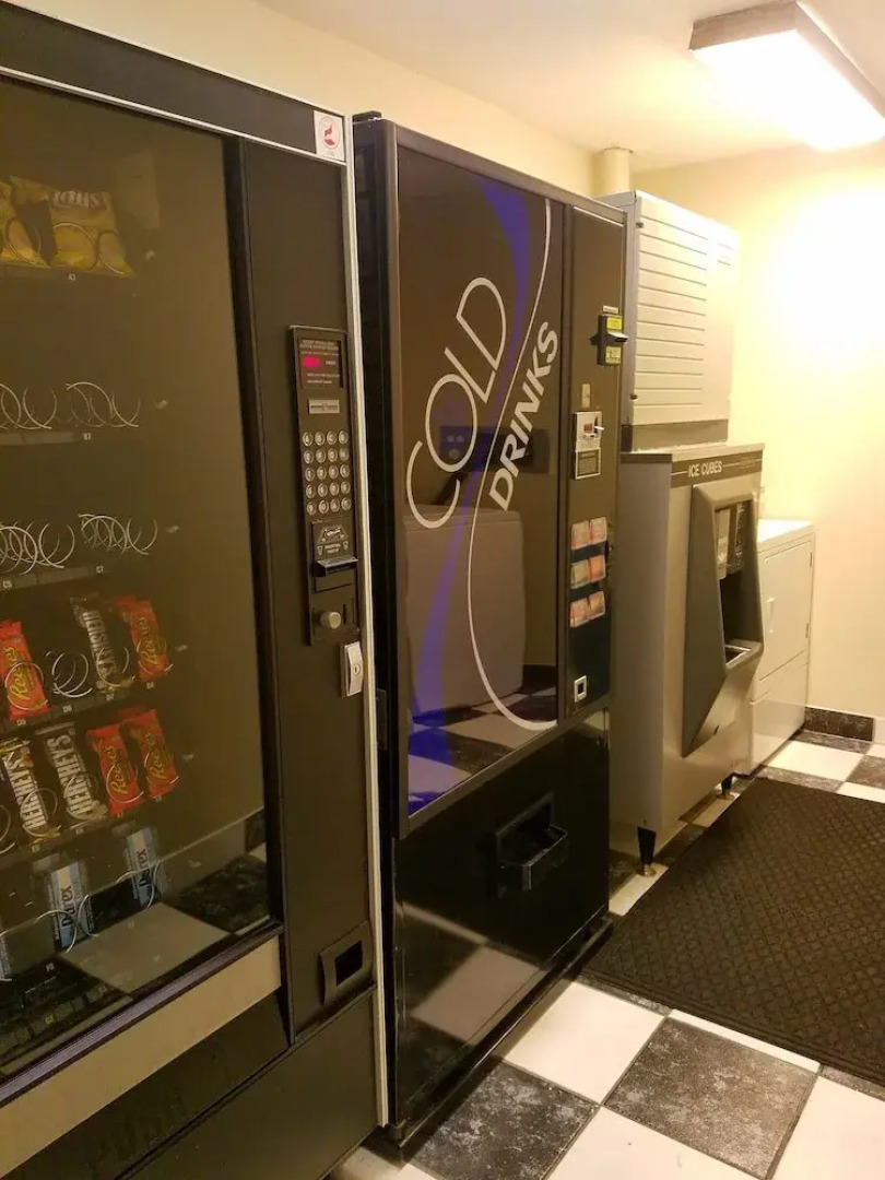 Super 8 Ohare Chicago Elk Grove Village