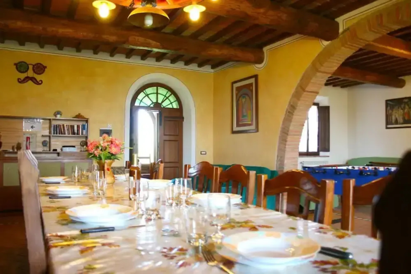 Stunning private villa with private pool, WIFI, TV, pets allowed and parking, close to Montepulc