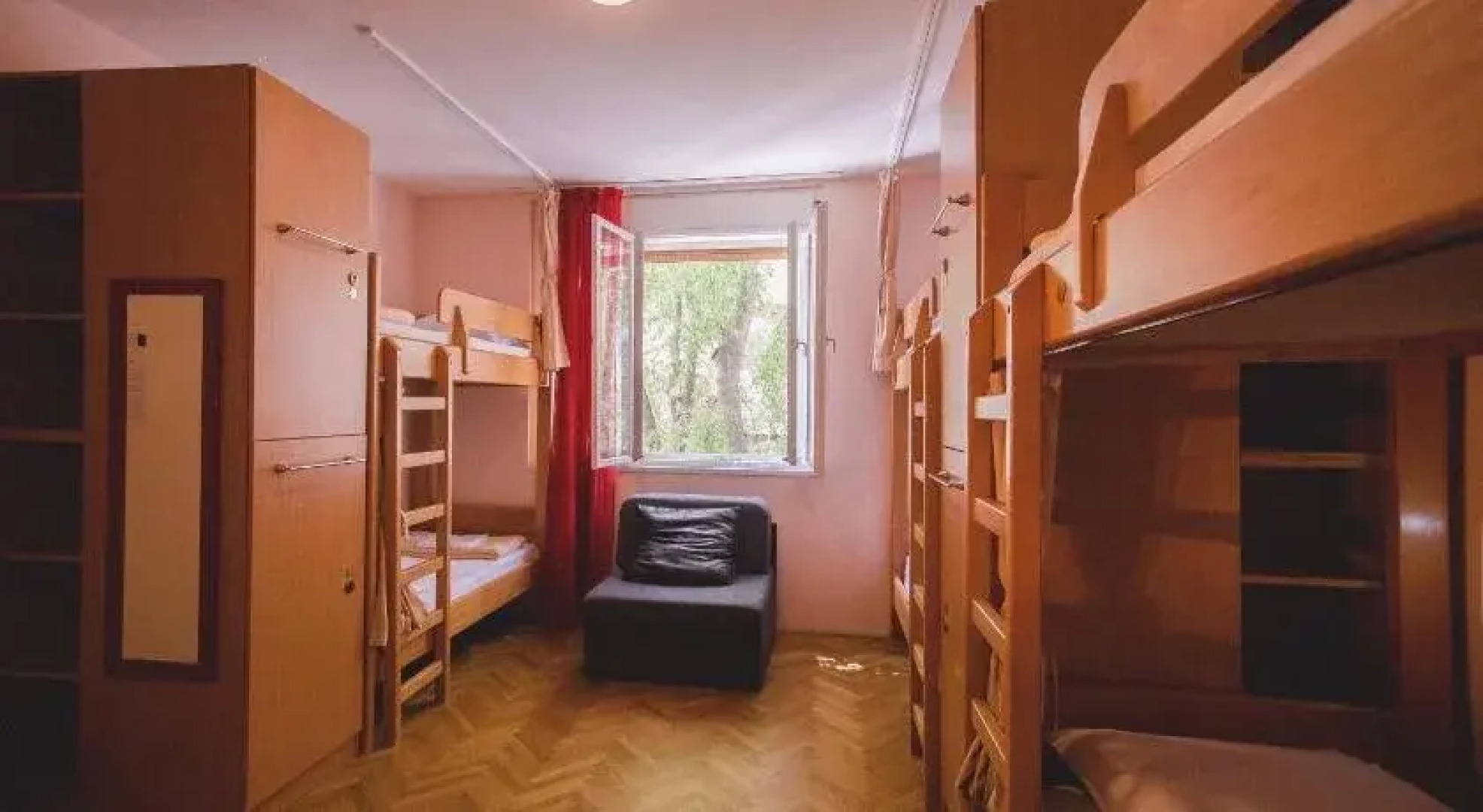 Tchaikovsky Hostel Split