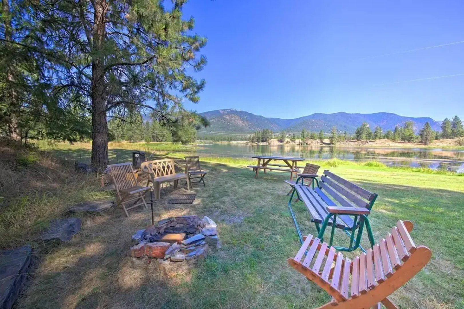 Scenic Riverfront Retreat w/ Hot Tub & Kayaks!