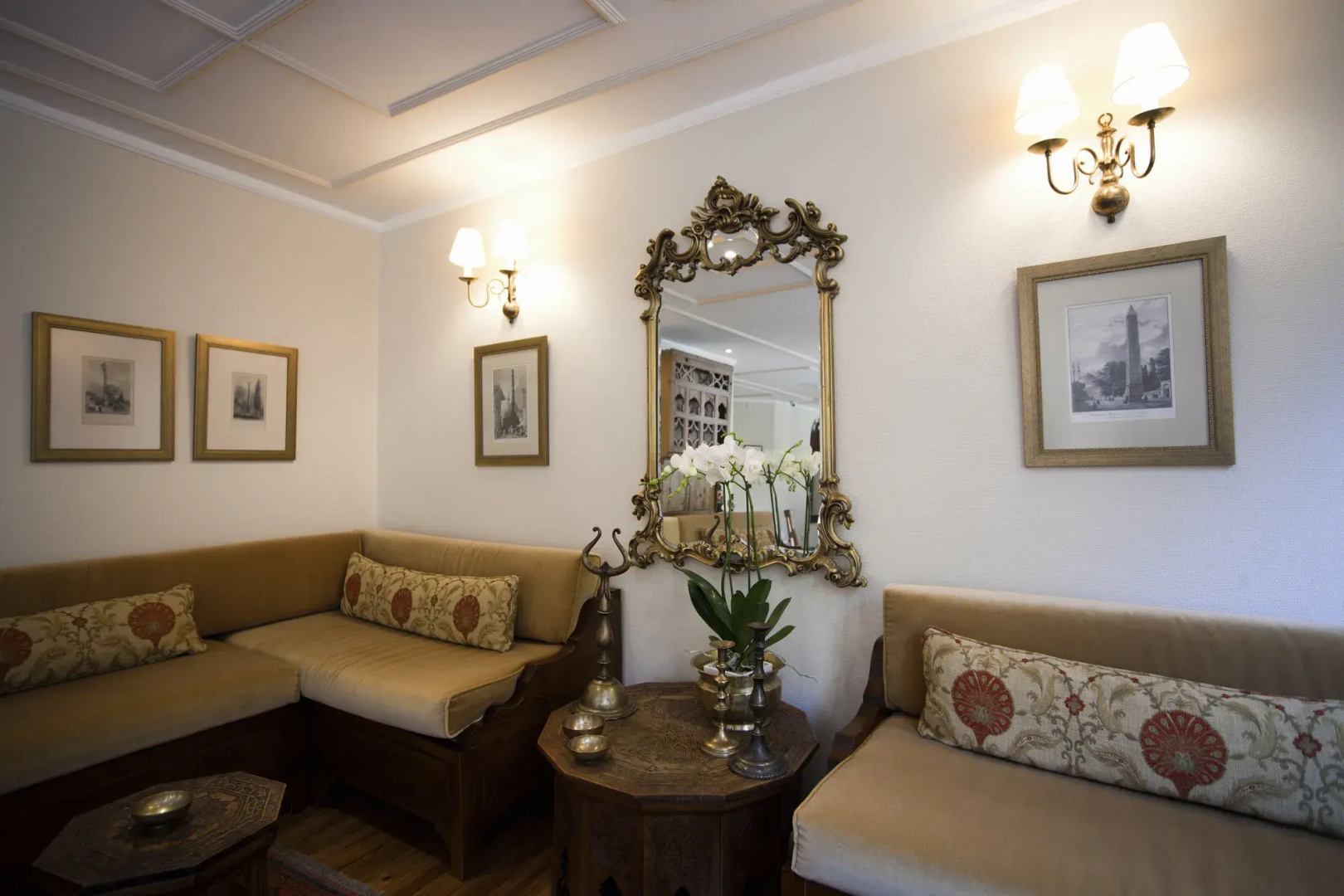Hotel Sari Konak
