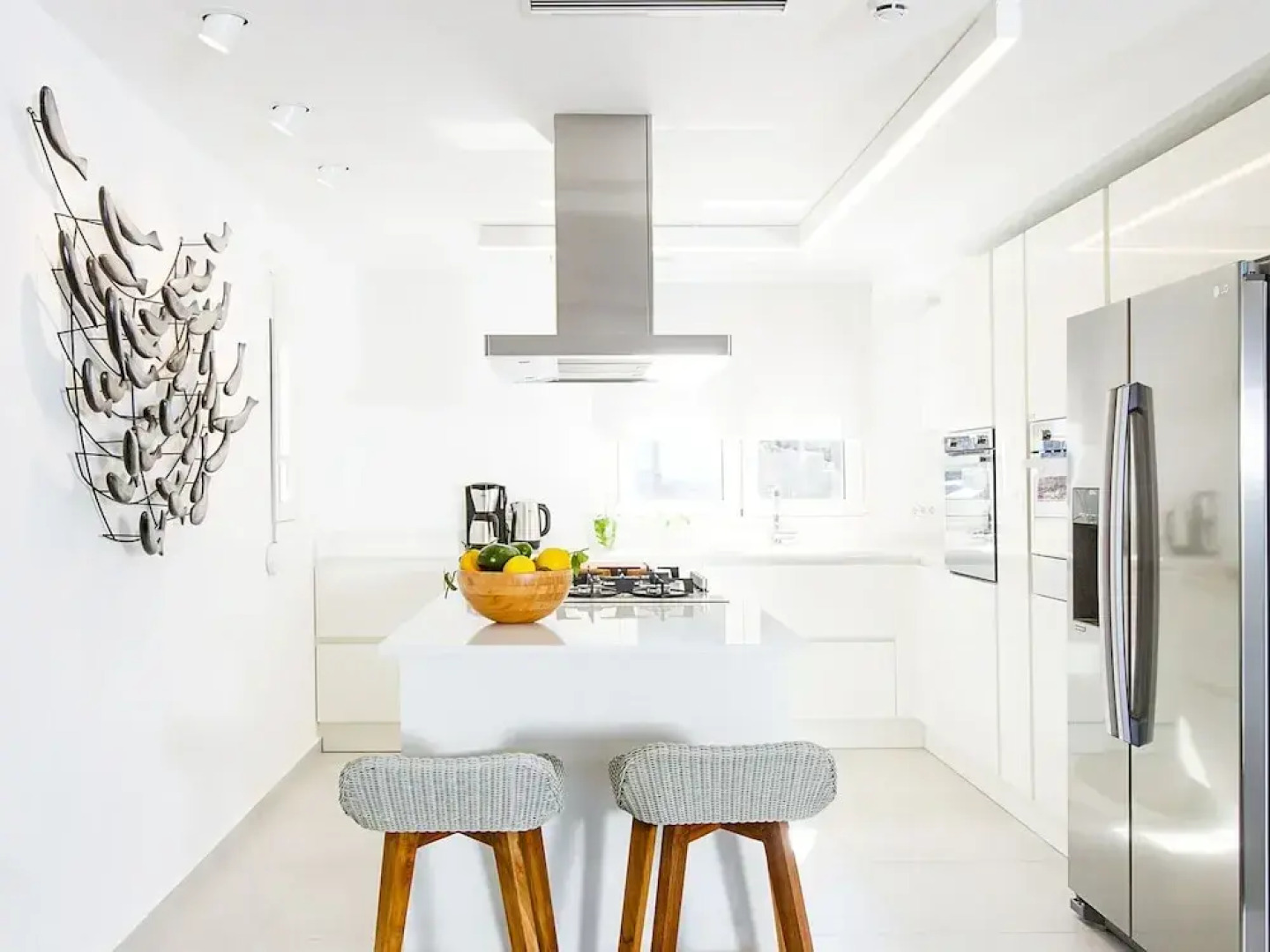 Beautiful Luxe Villa in Private Olive Grove, sea and Mountain View, Close to sea