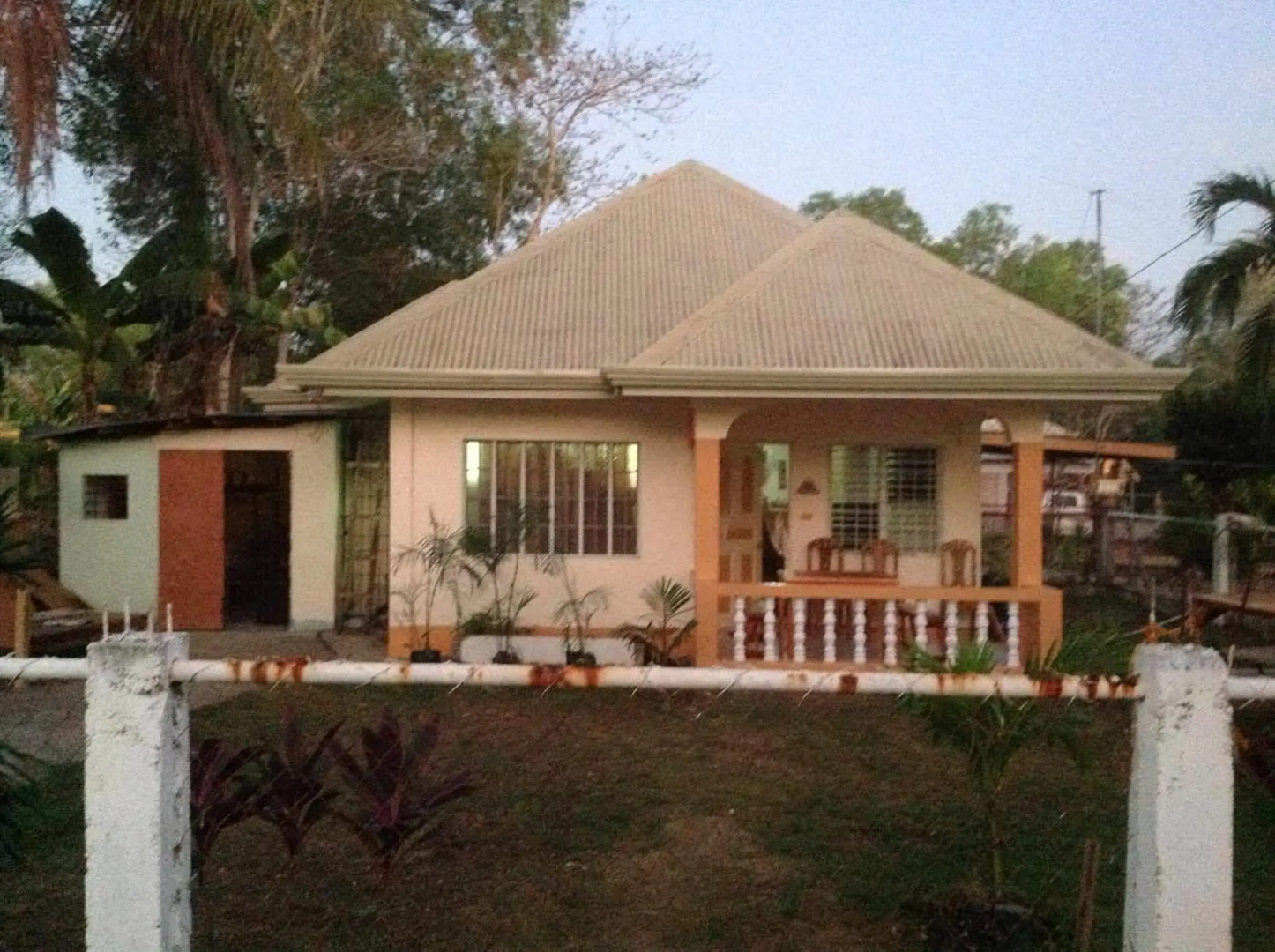 Bohol Bohemian Hostel