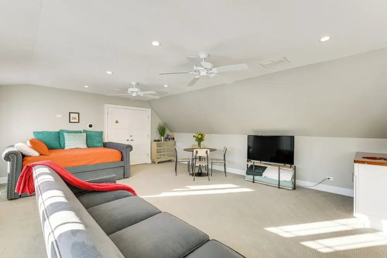 Bike & Kayak: Lakefront Prospect Heights Home