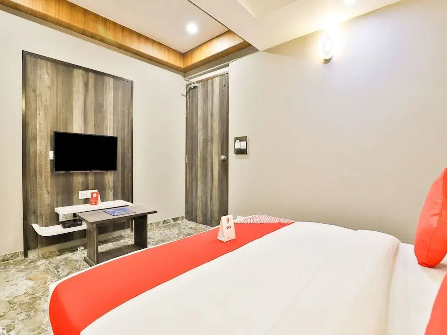 OYO 10962 Hotel Om Balaji