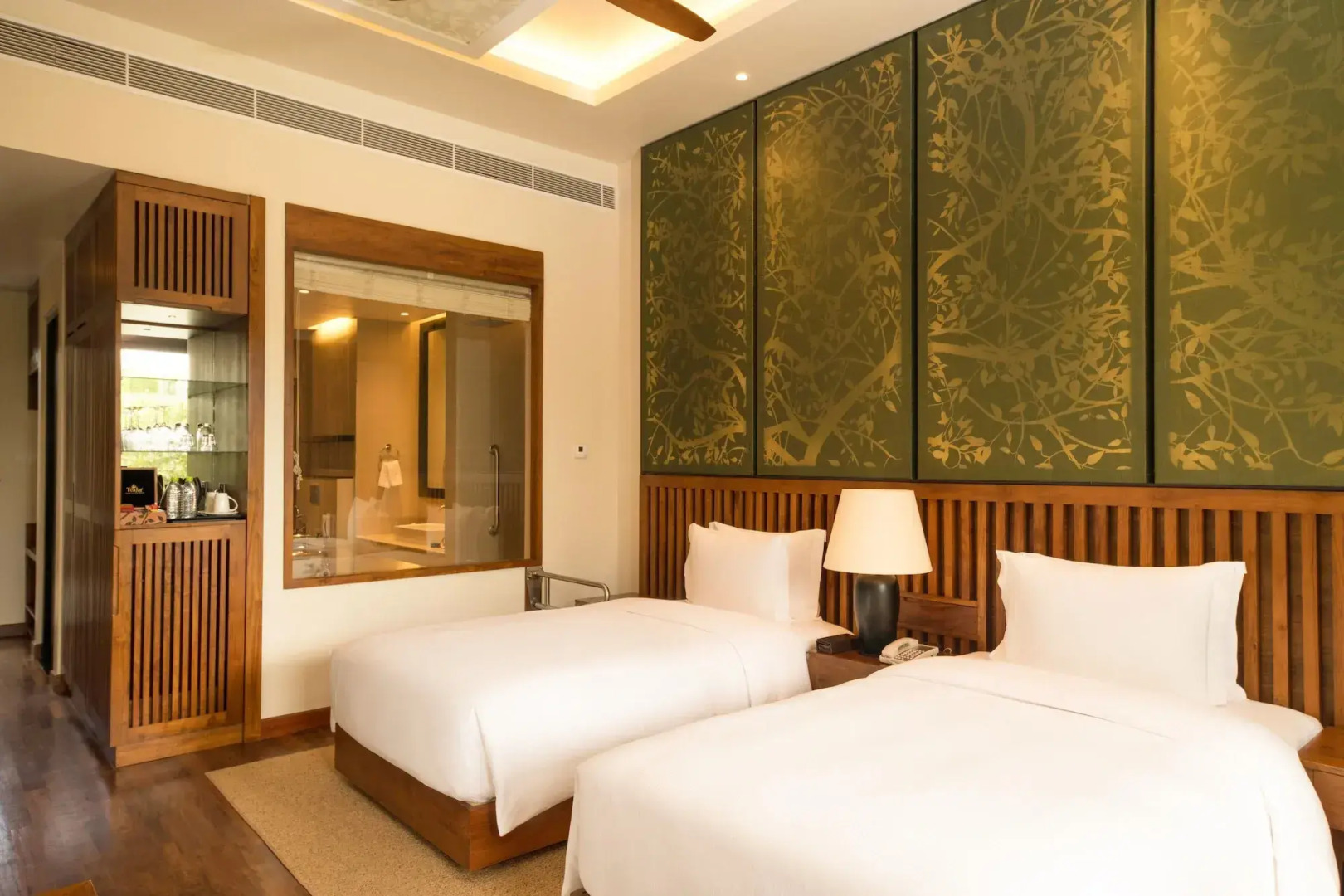 DoubleTree by Hilton Weerawila Rajawarna Resort