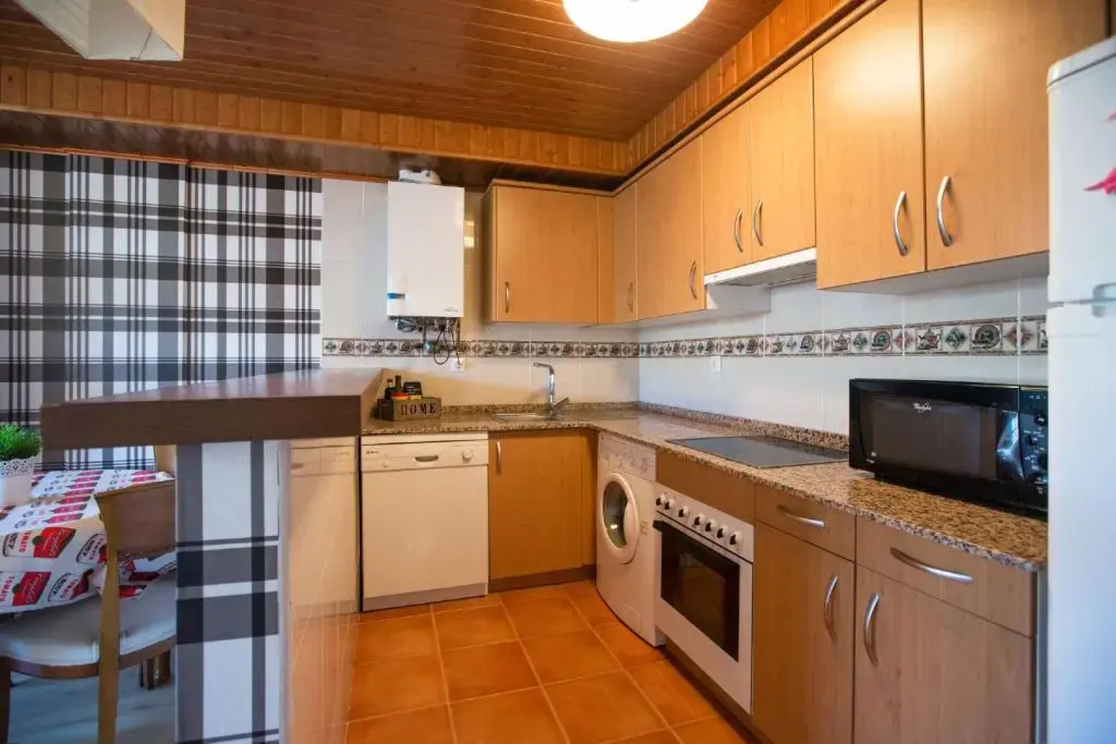 Lanuza ✪ Garaje. A 5 minutos andando del Reloj de Formigal