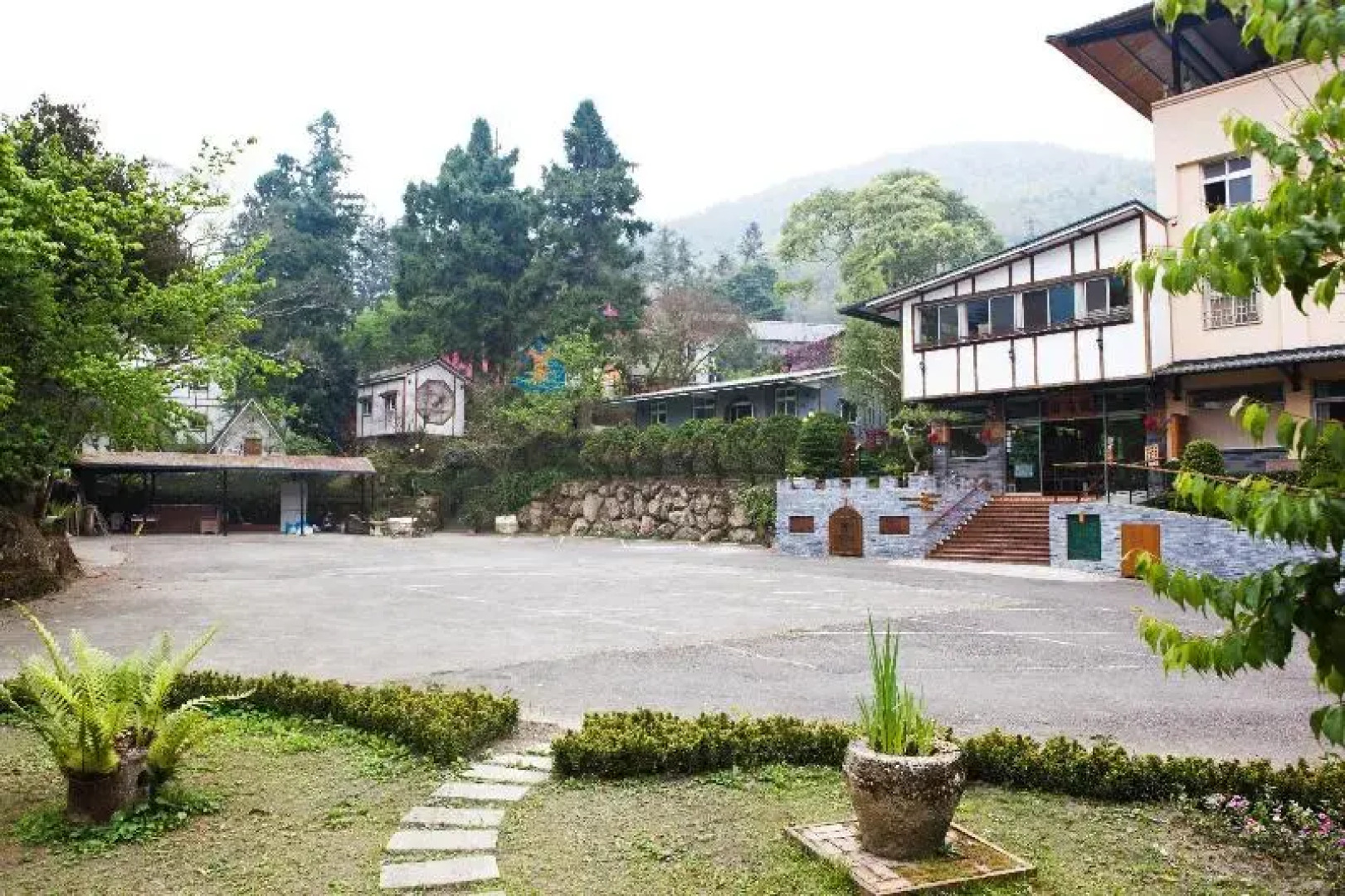 Ting Tau Garden Resort