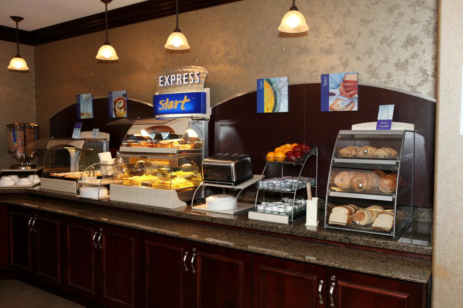 Holiday Inn Express and Suites Springfield Medical District by IHG