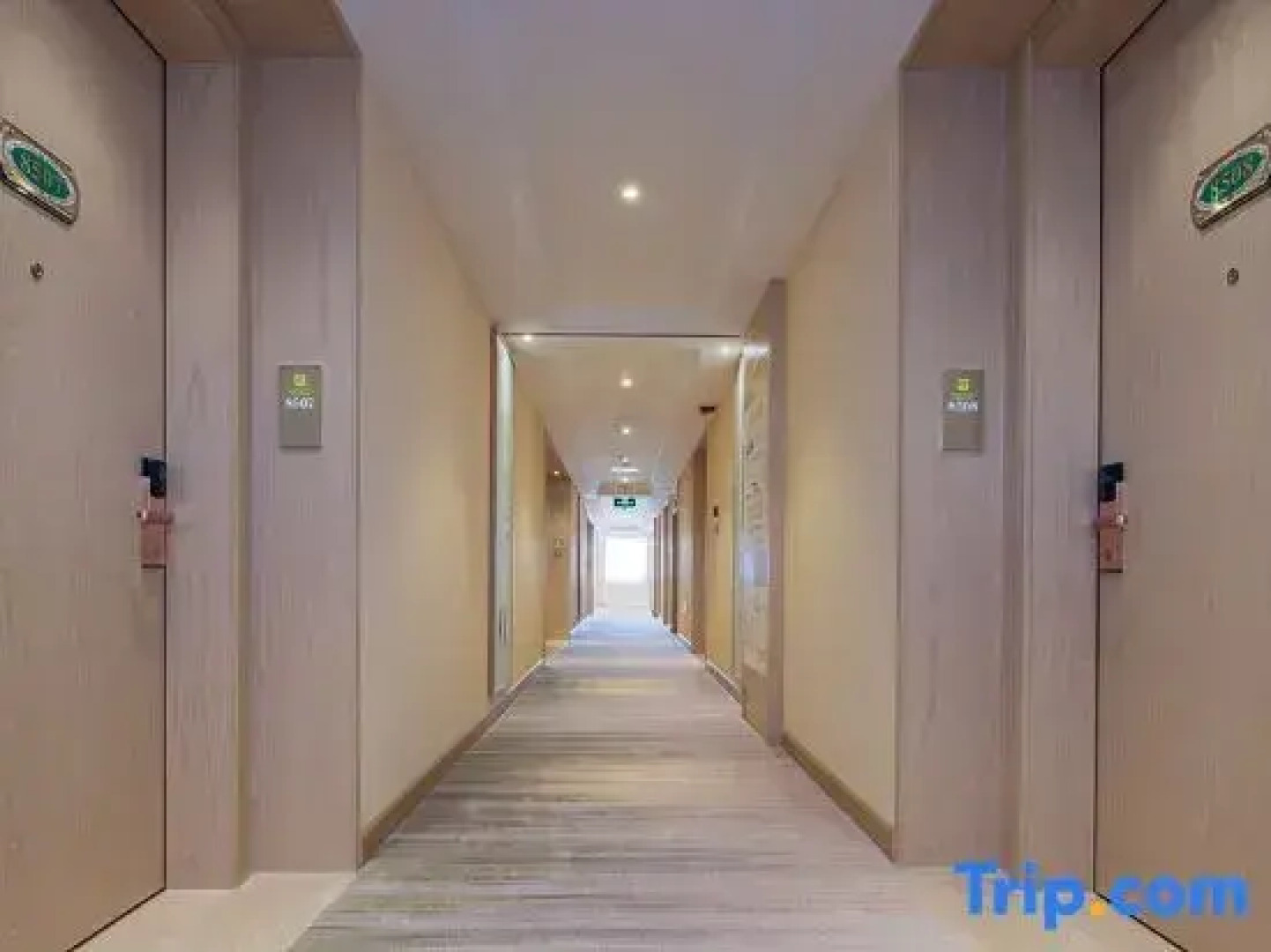 Vienna 3 Best Hotel (Guyuan Liupan Amusement Park)