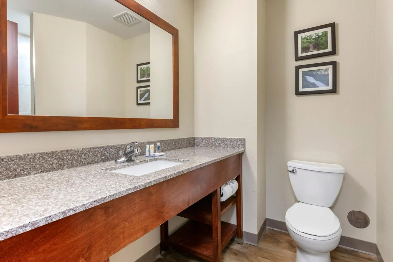 Comfort Inn & Suites Van Buren - Fort Smith