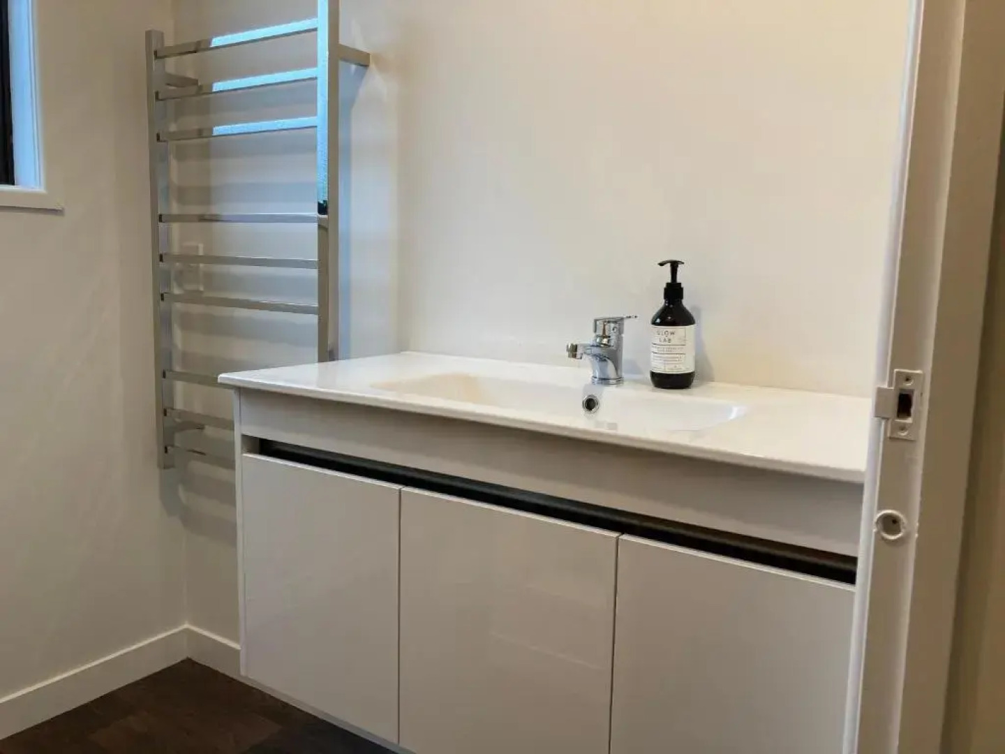 Heart of Russell Apartment - Russell Holiday Apartment