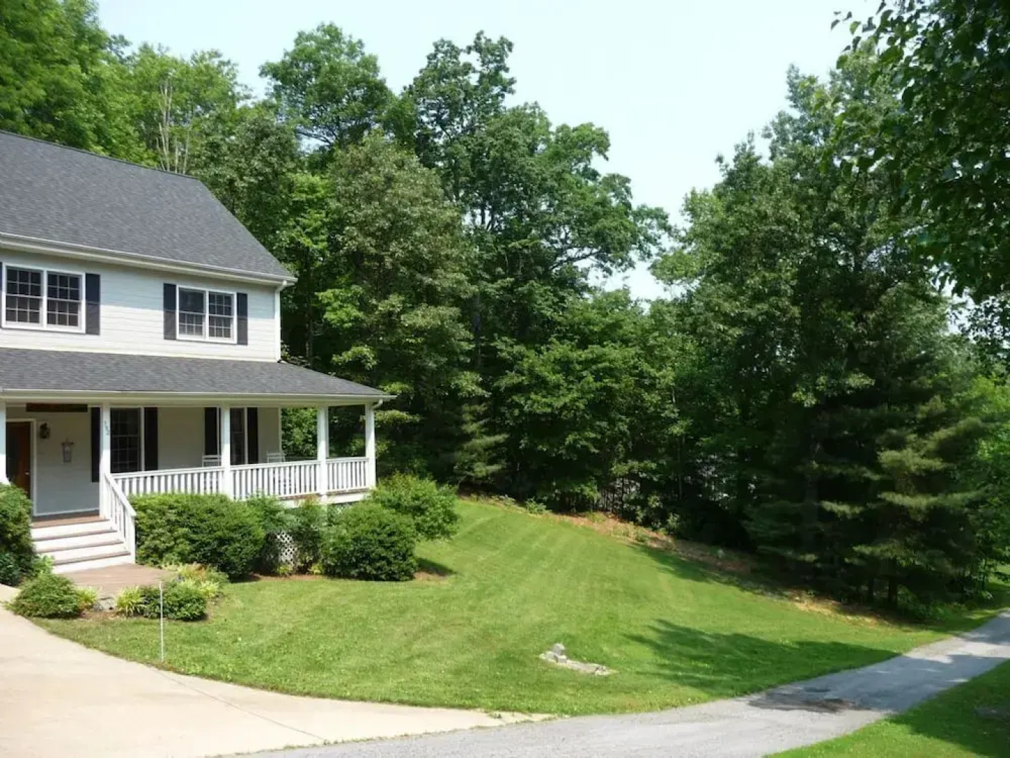 Forest Hill - 3 Br Home