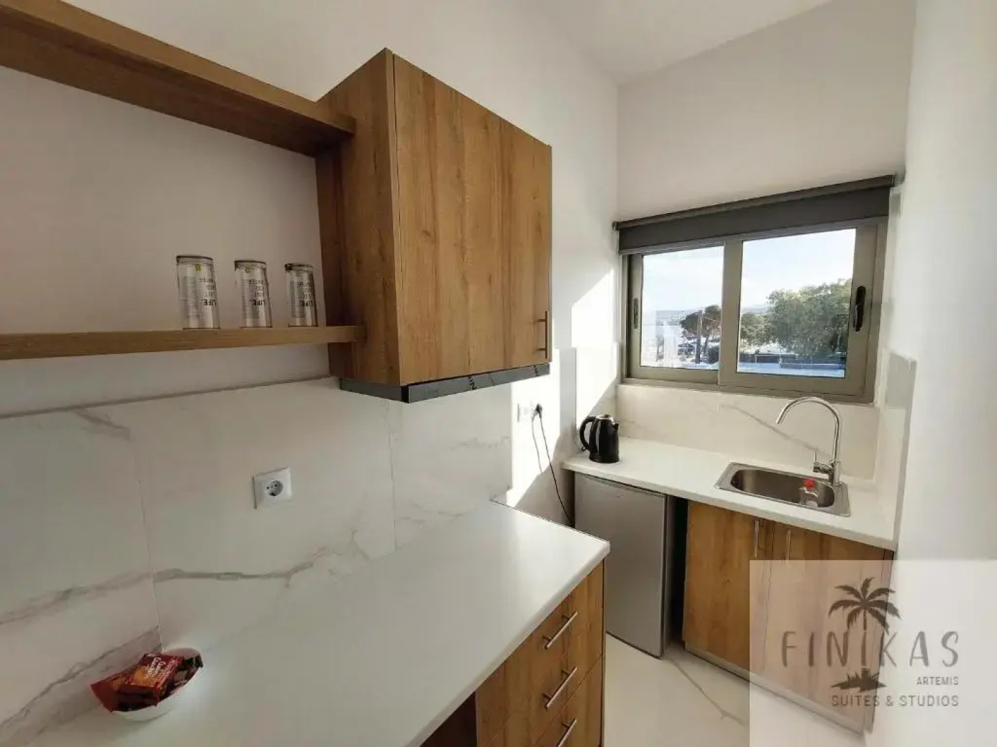 Finikas Suites & Apartments Airport