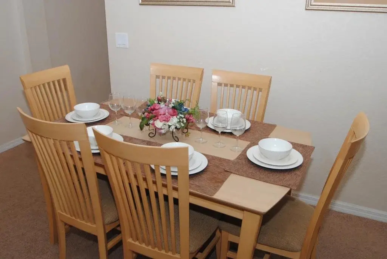 R316CAM Topsy Turvey Place 4 Br villa by RedAwning