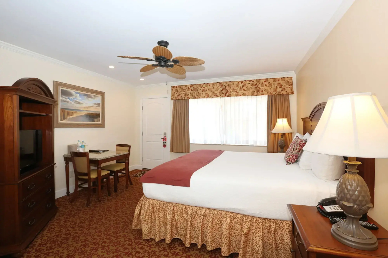 La Fiesta Ocean Inn And Suites