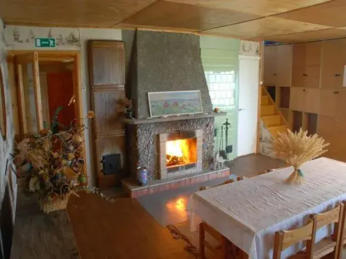 Karineeme Holiday House