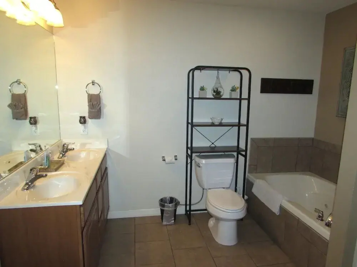 Lakefront Condo A-2 at Vickery Resort by RedAwning