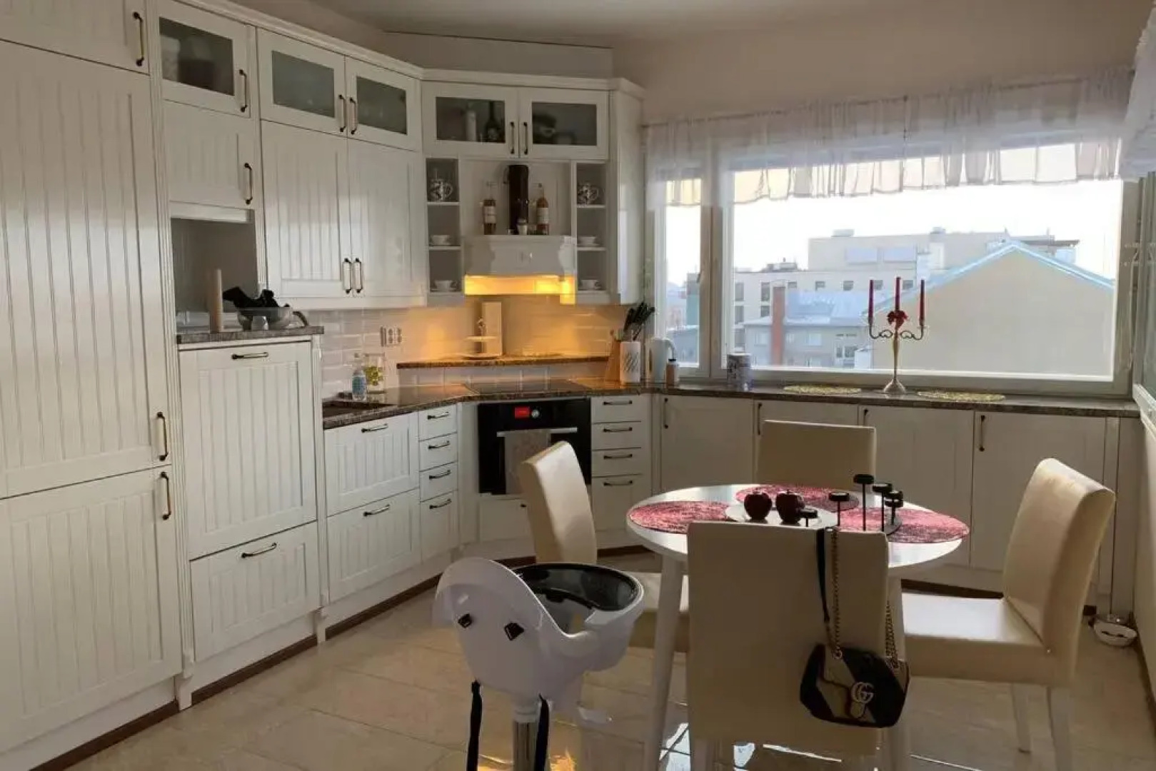 DOWNTOWN PENTHOUSE-SPA,sauna,3BR,seaview,free park