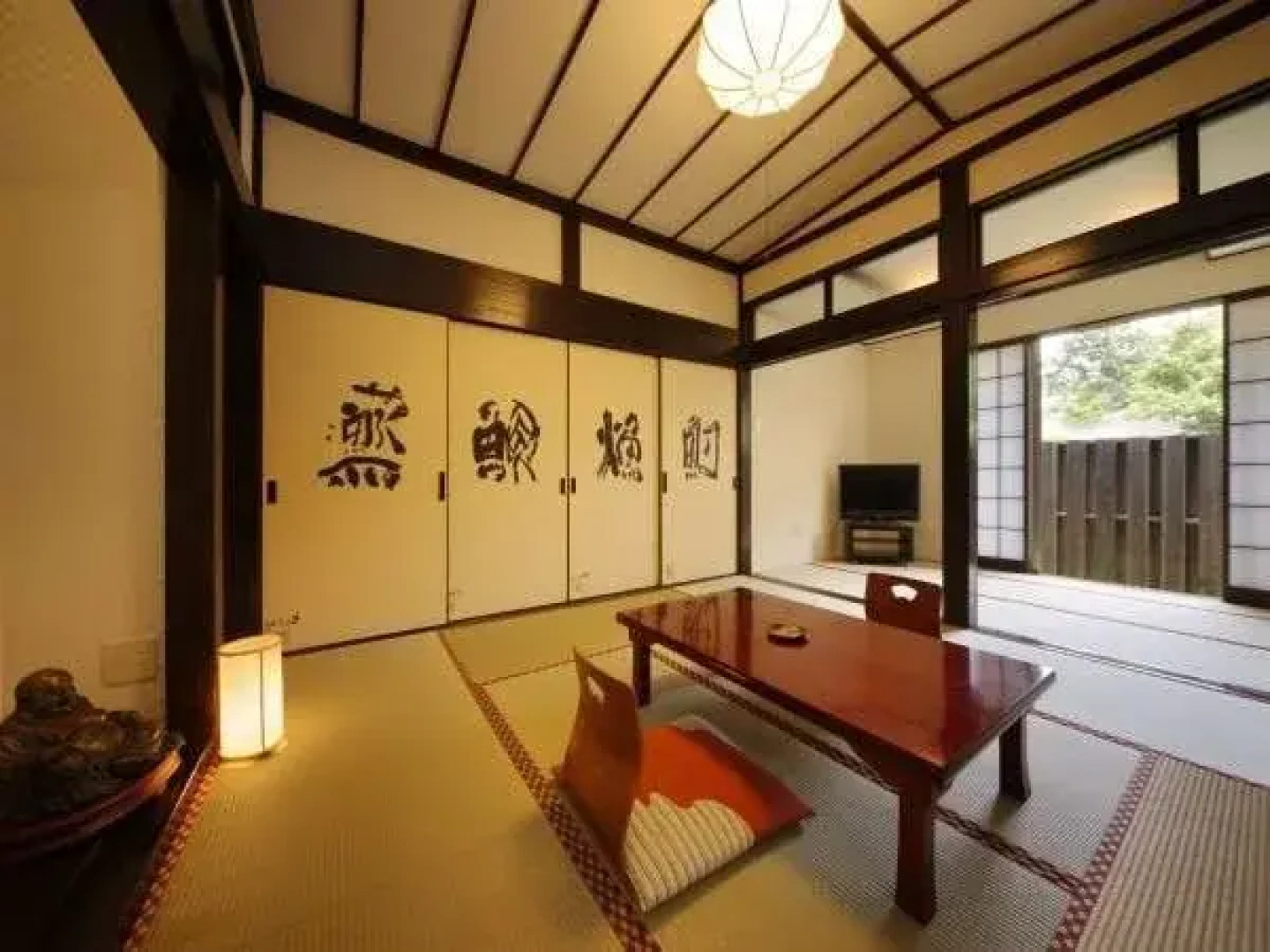 Tateyama Onsen Oshisashiminoyado Tarobe