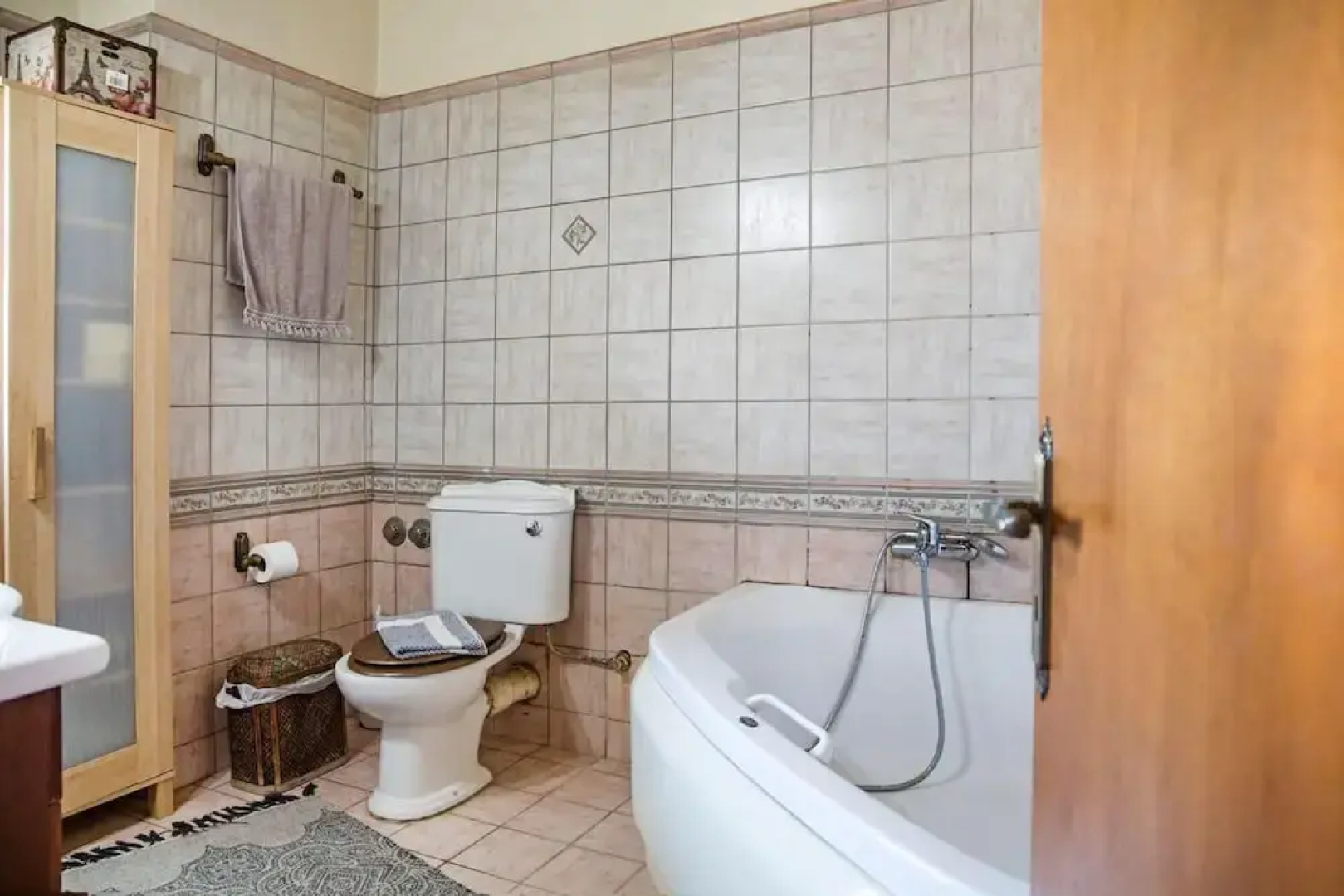 Riverside Villa 8 Persons With Access to the sea